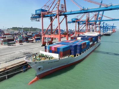 暢通主動(dòng)脈、補(bǔ)齊物流鏈、開通新航線——交通運(yùn)輸行業(yè)服務(wù)經(jīng)濟(jì)效能持續(xù)釋放